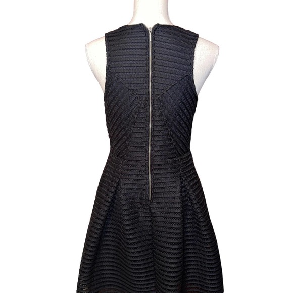 Mossimo Women’s Fit & Flare Little Black Dress Size Medium - Picture 2 of 6